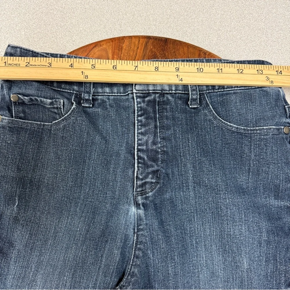 Classic Fit Blue Women's Jeans by Chrisropher‎ & Bank Size 6